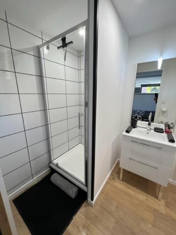 Appartement Charmant studio neuf de 40m2 / tout confort à Arques-la-Bataille Extérieur photo