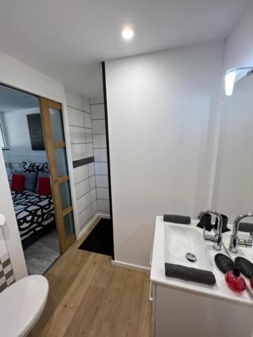 Charmant studio neuf de 40m2 / tout confort Arques-la-Bataille Extérieur photo